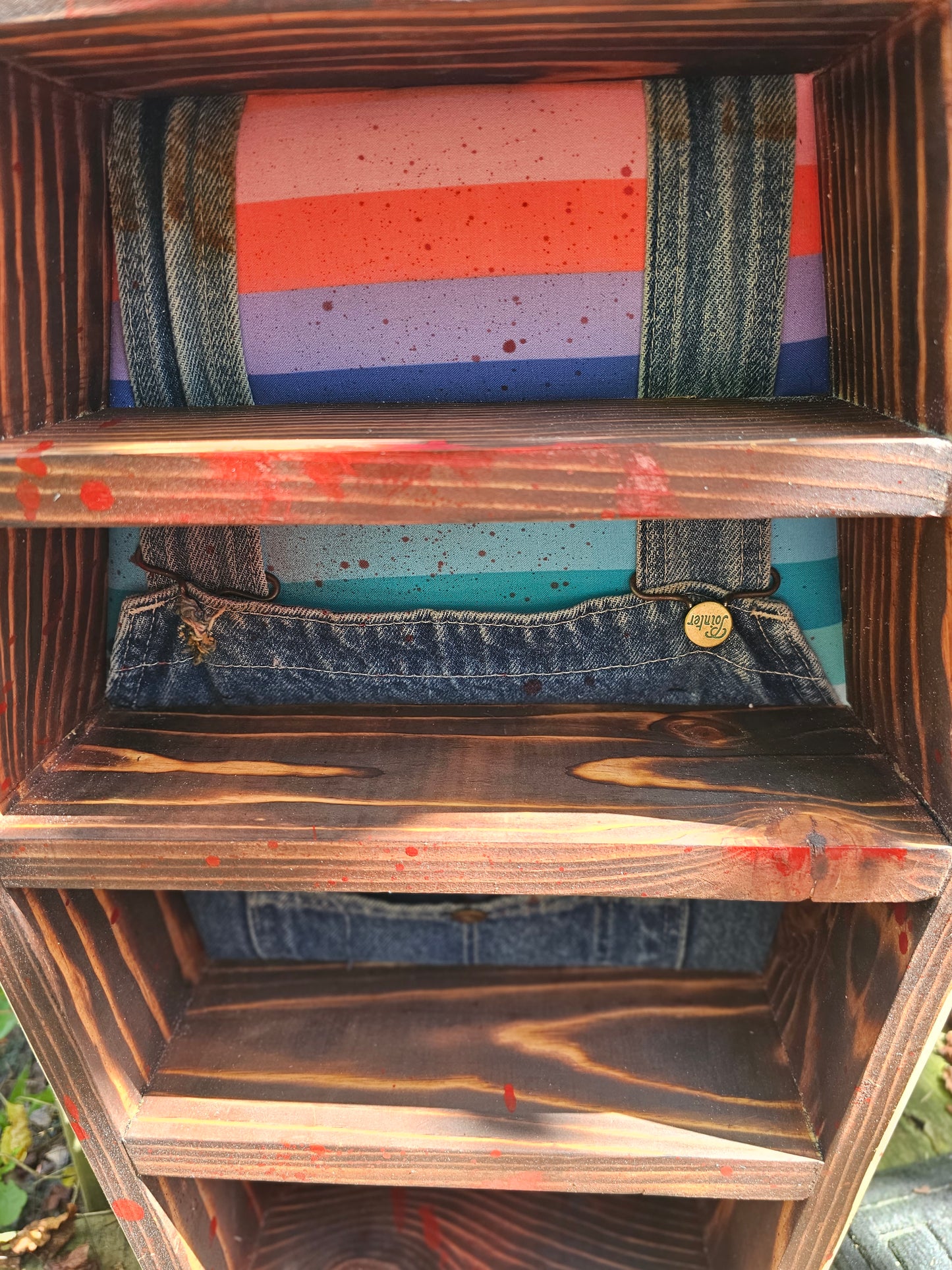 Coffin Shelf - 2 ft Chucky