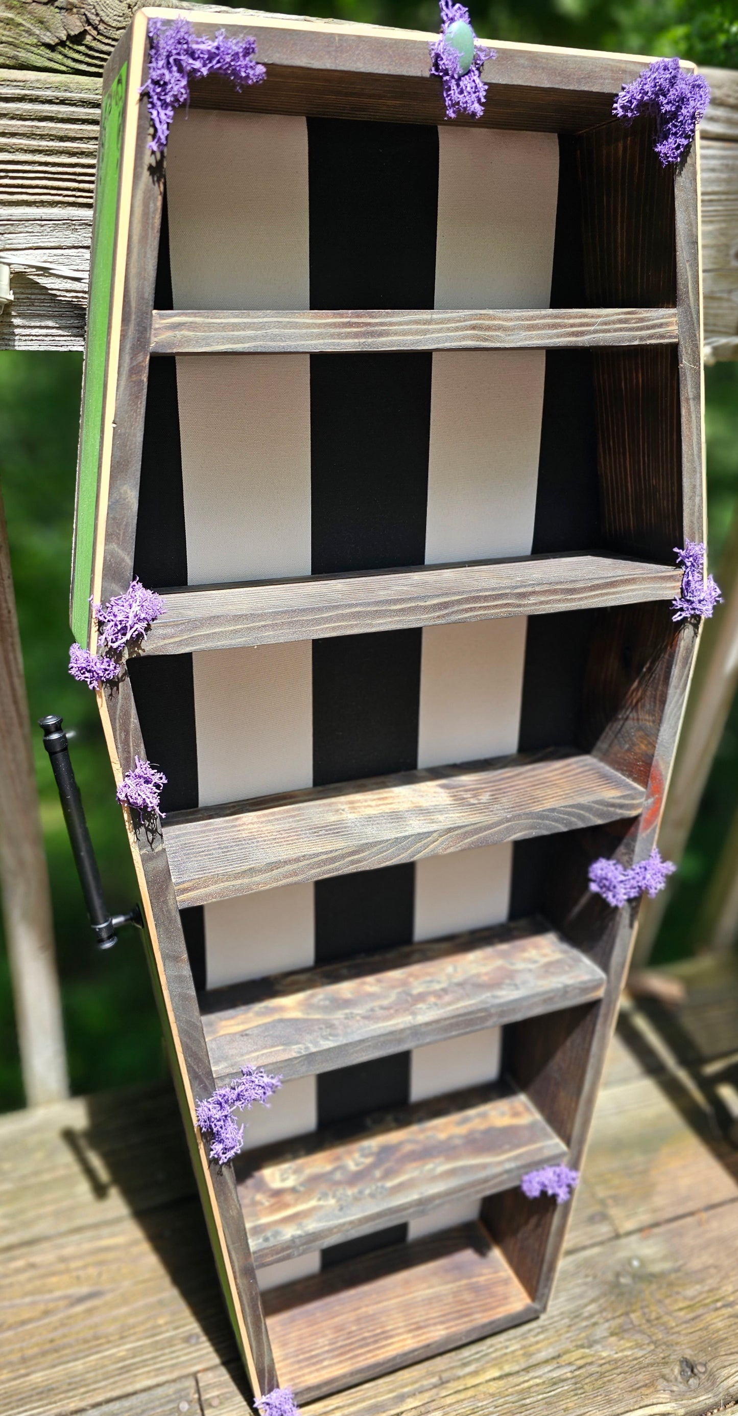 Coffin Shelf - 3 FT BEETLEGEUSE