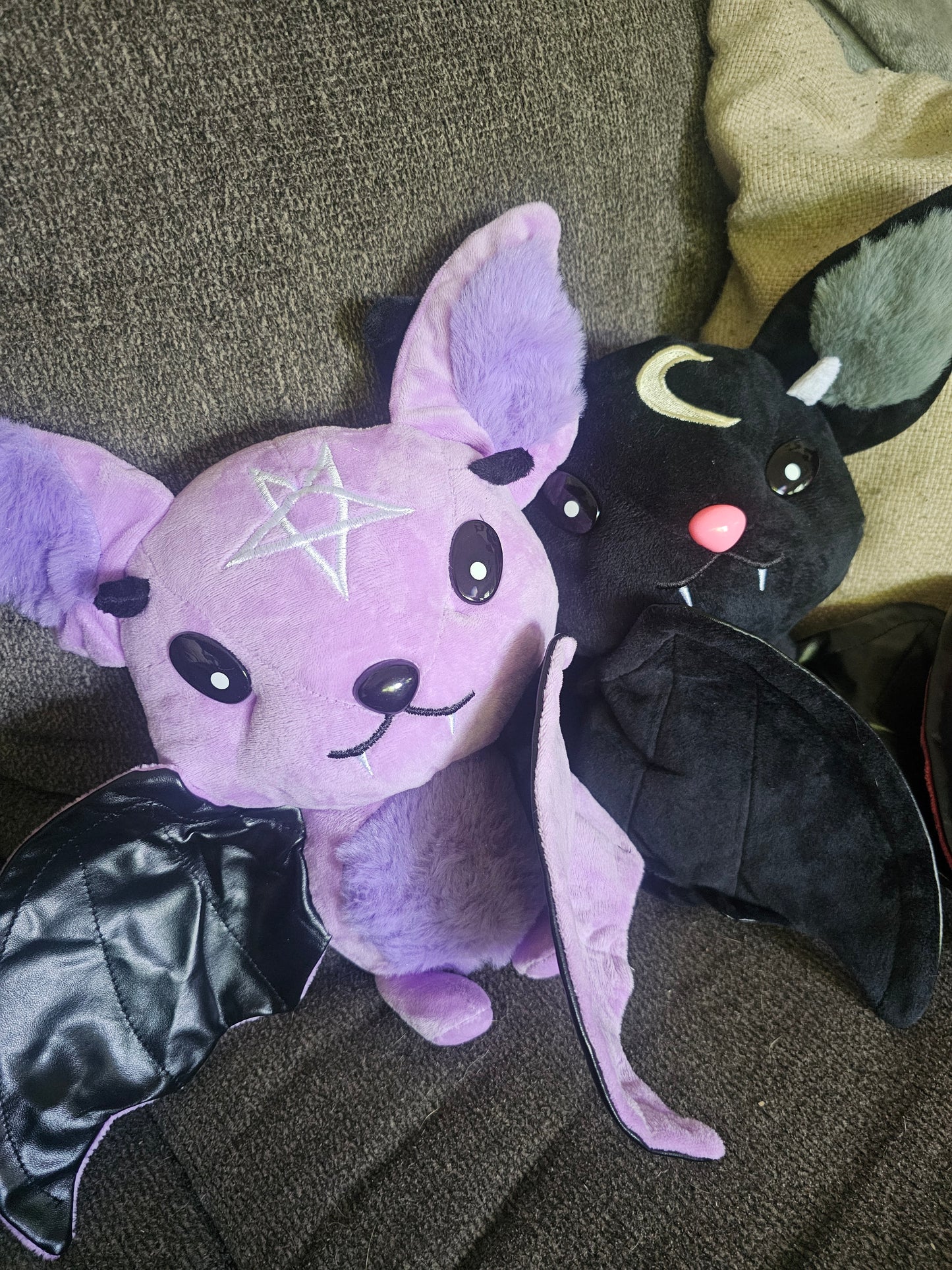 Bat plushies: Black